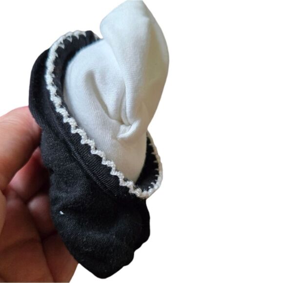 Kate Spade New York Black & White Bow Sock Knit Crib Shoes Girls Newborn 0-3M NB - Picture 3 of 5